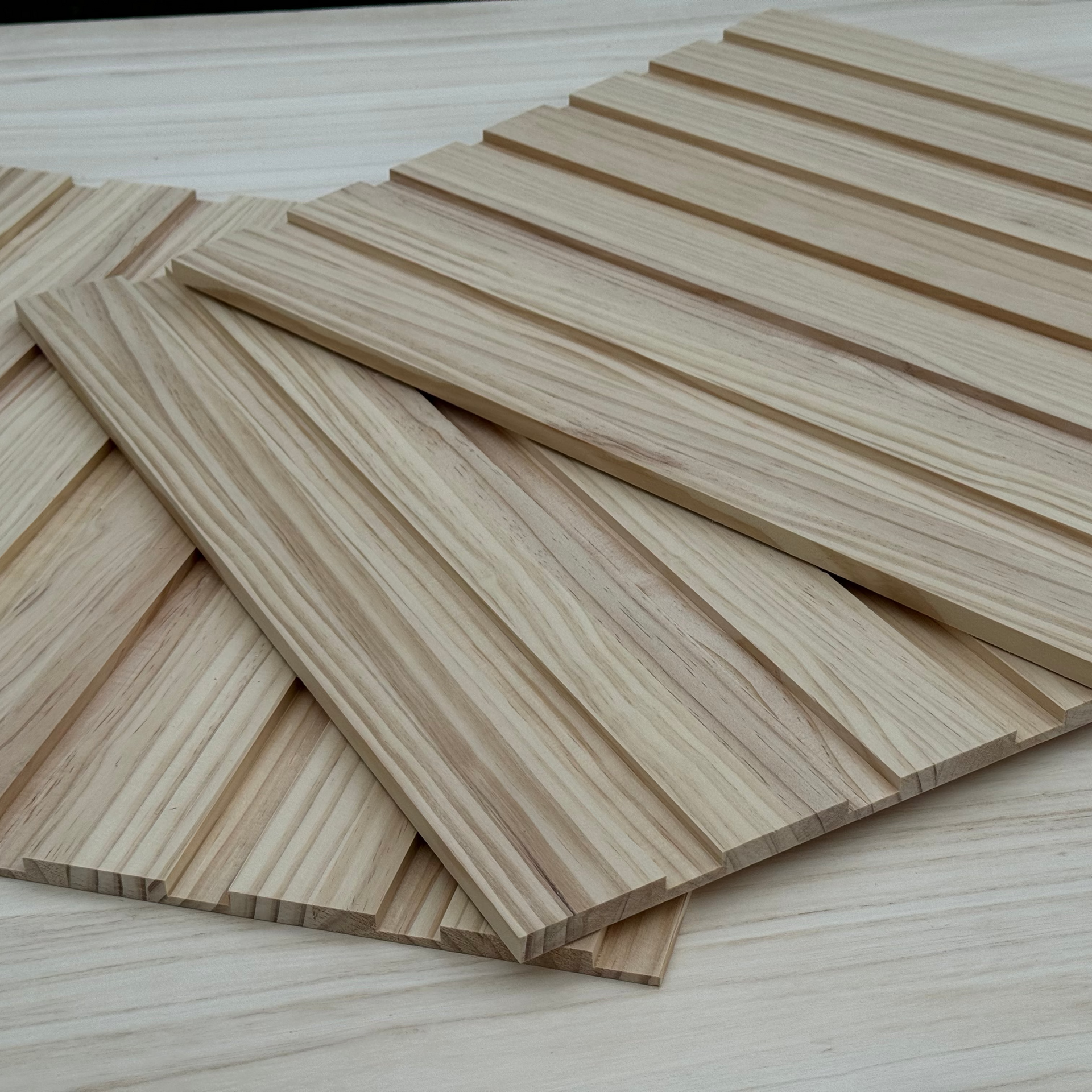 New Zealand Ultra Prime Solid Wood Slatted Wall And Ceiling Panels